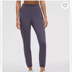 Lululemon NWT Adapted State HR Jogger size 8, Nightfall